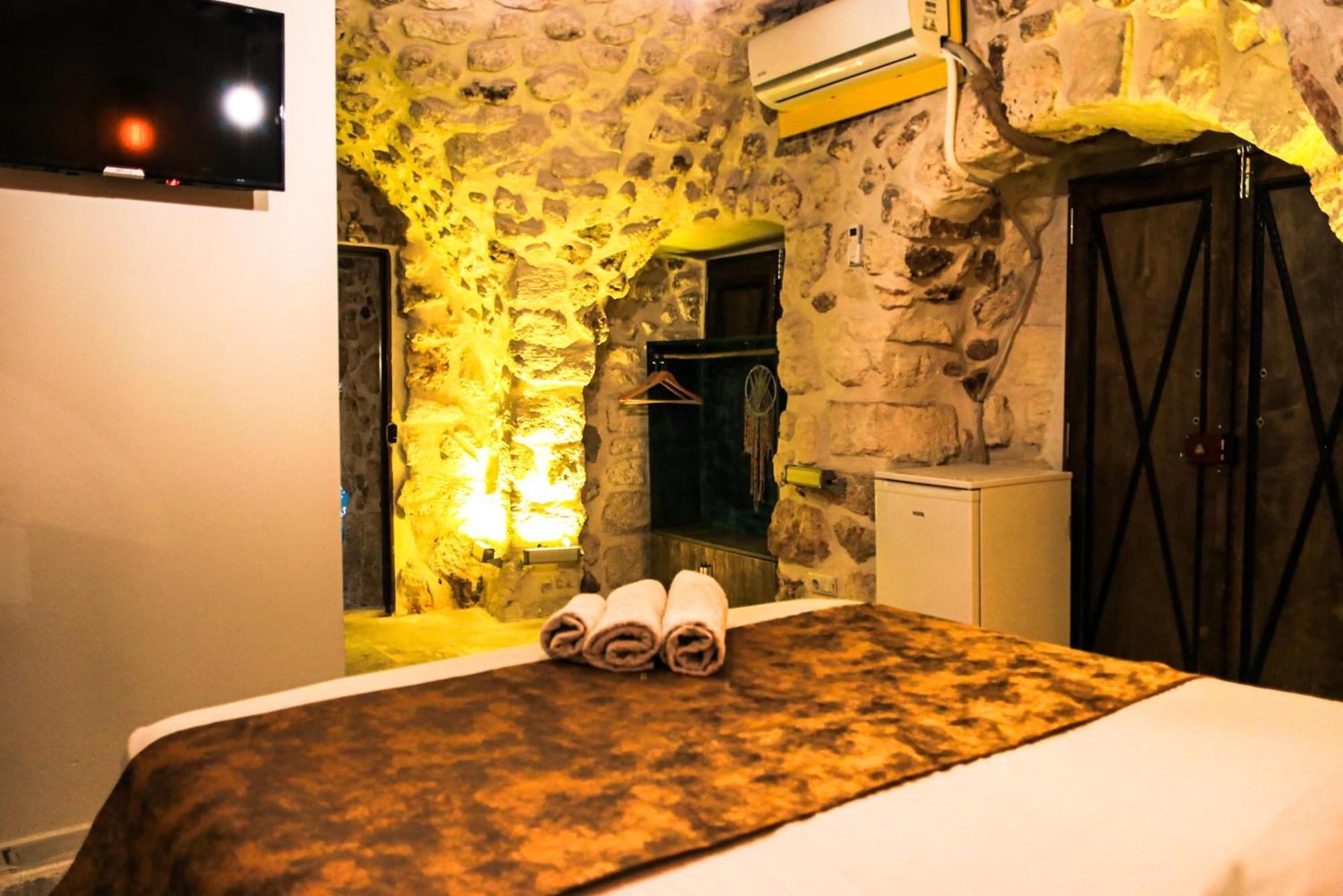 Mons Masius Hotel Teras Midyat Exterior photo