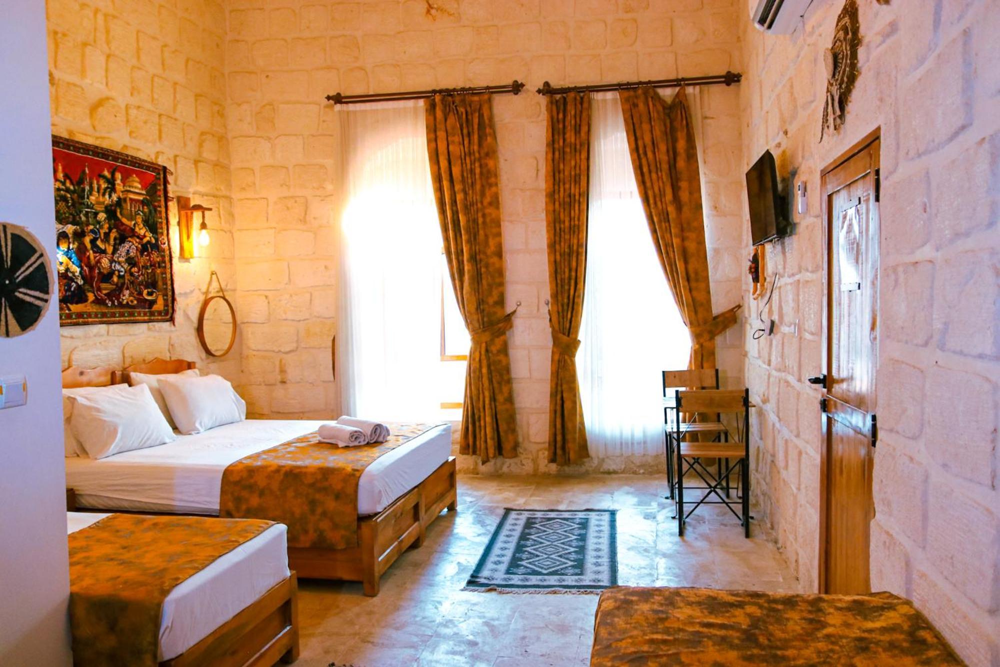 Mons Masius Hotel Teras Midyat Exterior photo