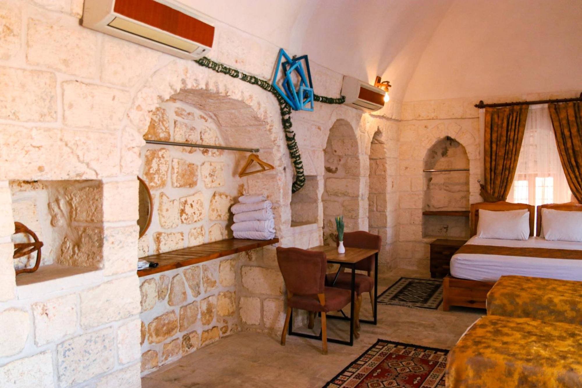 Mons Masius Hotel Teras Midyat Exterior photo