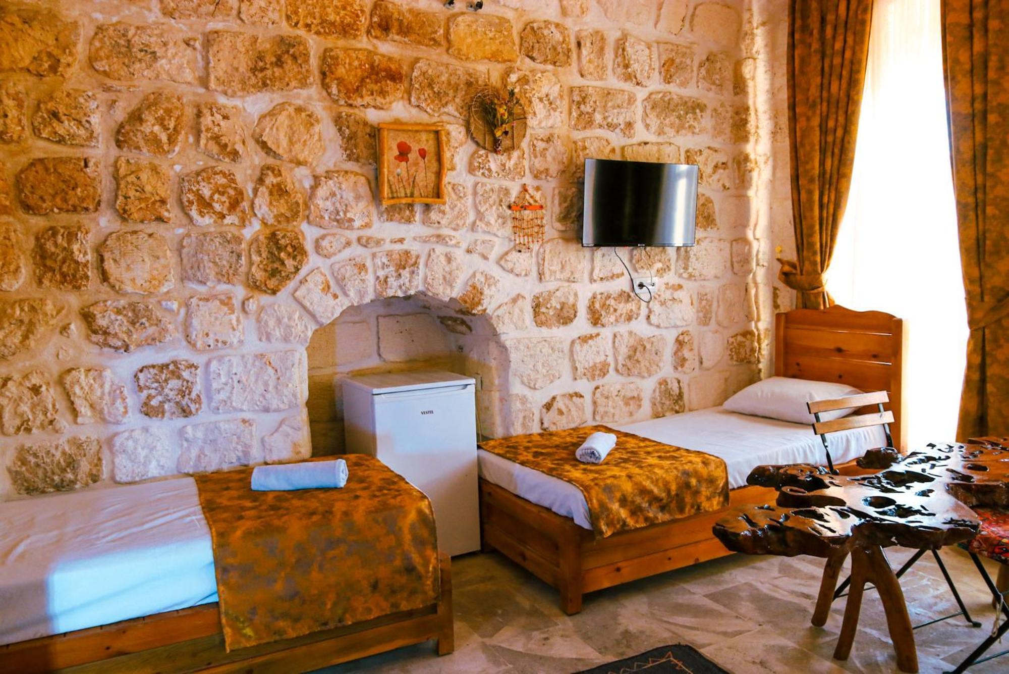 Mons Masius Hotel Teras Midyat Exterior photo