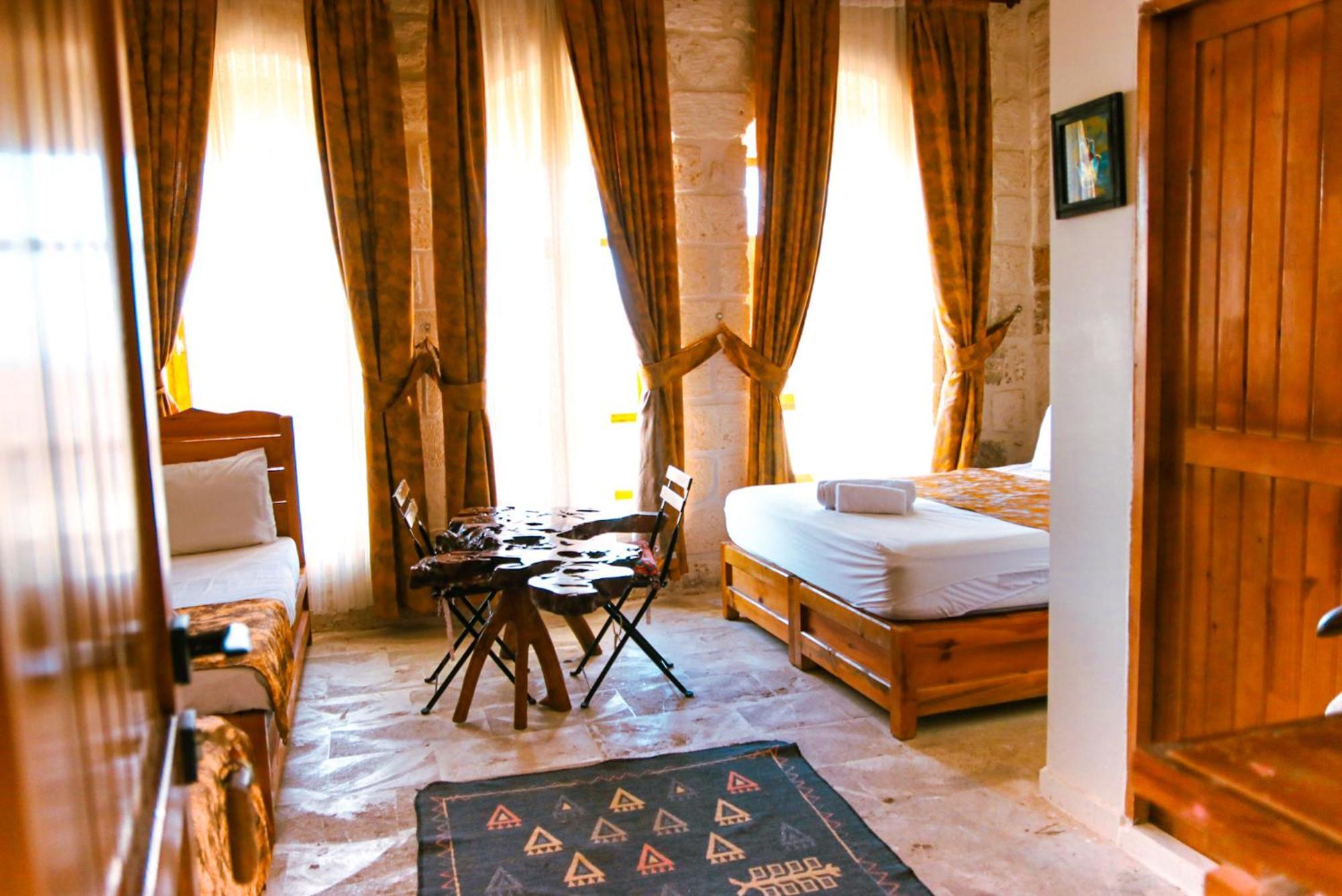 Mons Masius Hotel Teras Midyat Exterior photo